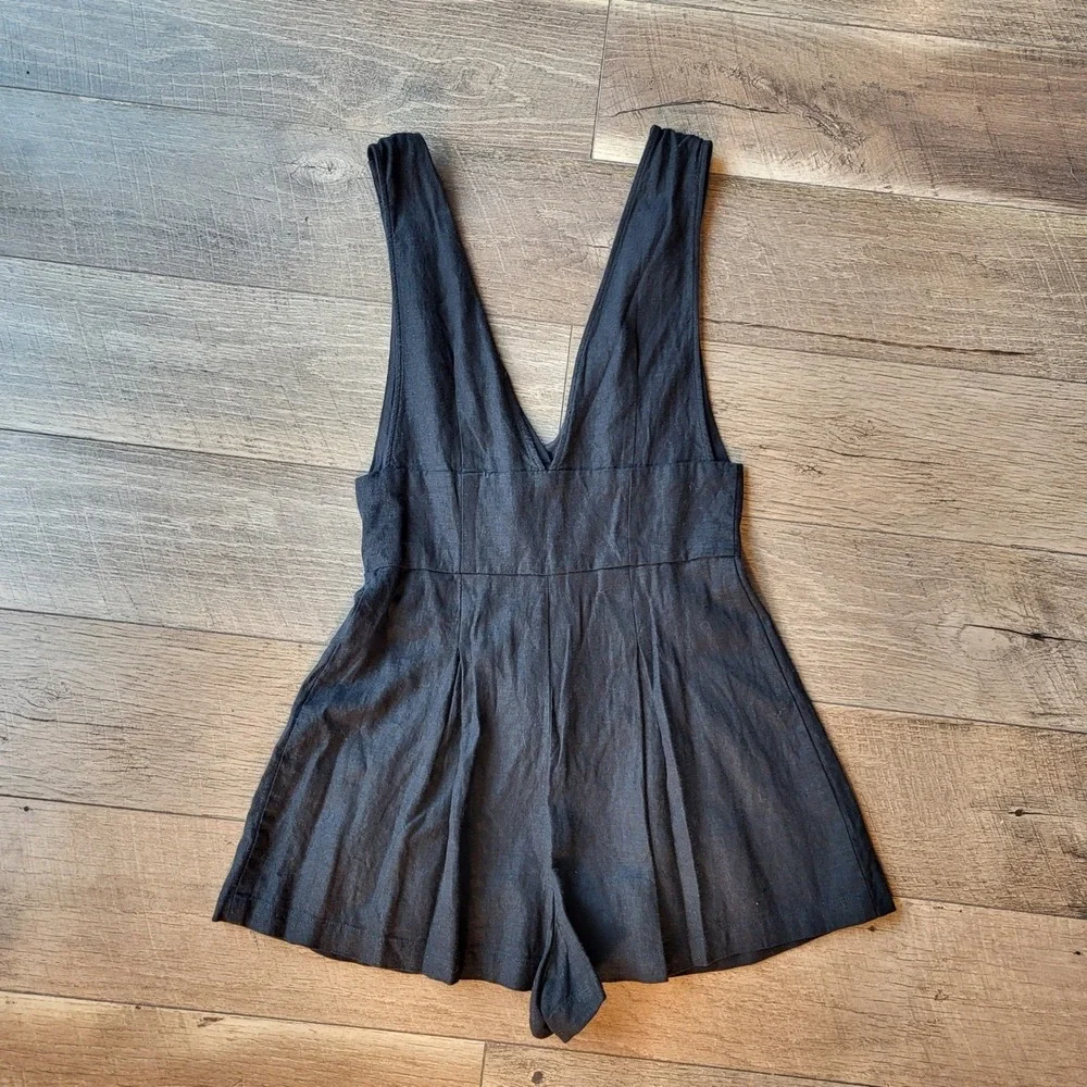 Forever 21 Contemporary Black Linen Blend Button Front V-Neck Romper Small